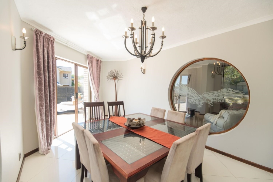 6 Bedroom Property for Sale in Walmer Heights Eastern Cape